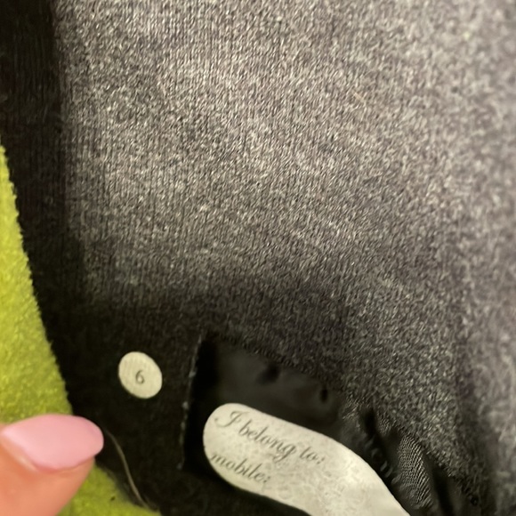 Lululemon scuba hoodie – dark gray/lime green - Picture 6 of 7